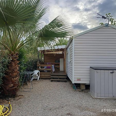 Fréjus Vacances Familiales Dans Camping Avec Piscine מראה חיצוני תמונה