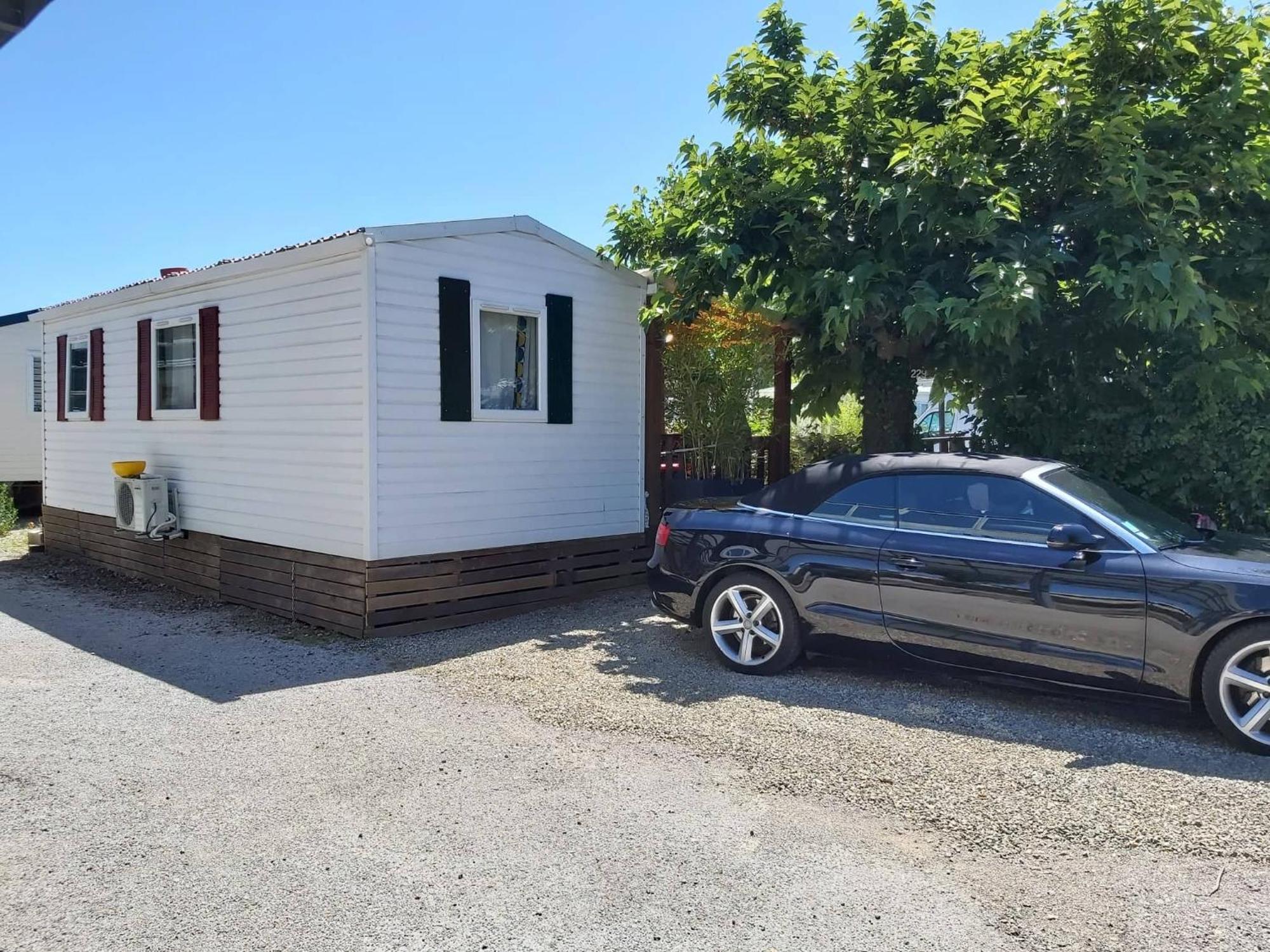 Fréjus Vacances Familiales Dans Camping Avec Piscine מראה חיצוני תמונה
